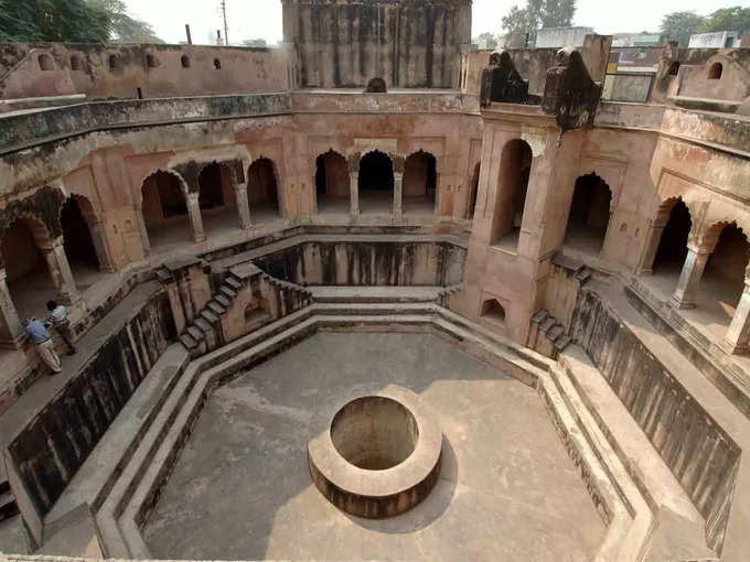 फारुख नगर किला - Farrukh Nagar Fort in Gurugram in Hindi