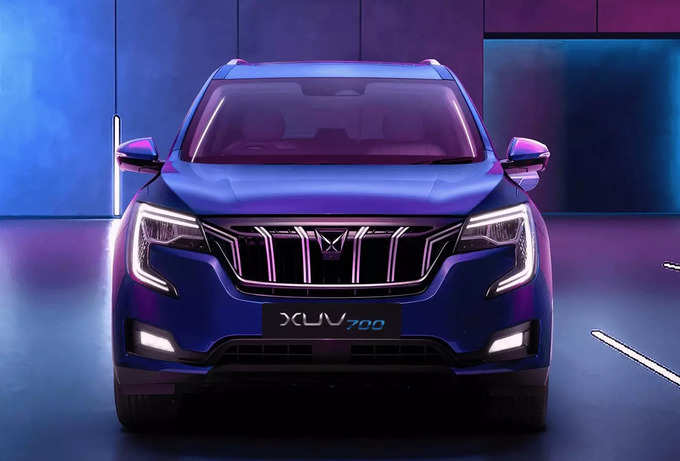 Mahindra XUV700 6