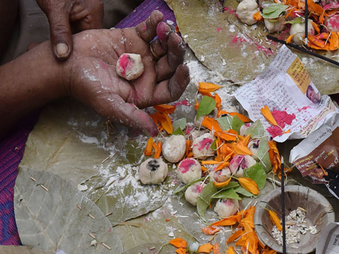 ​1. ಆಹಾರವನ್ನು ಬಡಿಸುವ ಮುನ್ನ ಹೀಗೆ ಹೇಳಿ