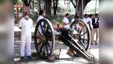 ಕಳೆಗಟ್ಟುತ್ತಿದೆ ಮೈಸೂರು ದಸರಾ..! ಅರಮನೆಯಲ್ಲಿ ಸಿಡಿ ಮದ್ದು ತಾಲೀಮು..