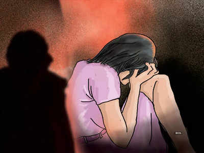 कर्नाटक: वैक्सीनेशन सेंटर पर आई रेप पीड़ित नाबालिग लड़की...पूछने पर बताई आपबीती, आरोपी गिरफ्तार