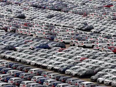 Car Sales: आगामी फेस्टिव सीजन में कार खरीदने की कर रहे हैं  तैयारी, आपको करना पड़ सकता है लंबा इंतजार