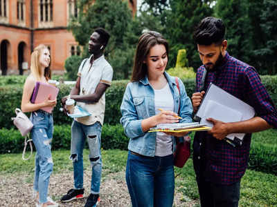 Study In Canada: पढ़ाई के लिए कनाडा जाने वाले स्टू़डेंट्स के सामने आई ये नई समस्याएं