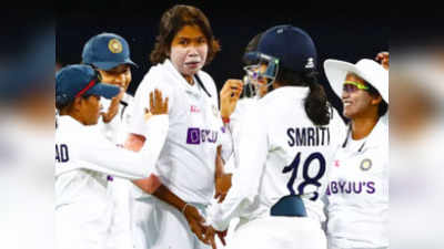 INDw vs AUSw Pink Ball Test: भारत ने 377 रन पर पारी घोषित की, ऑस्ट्रेलिया ने 143 रन पर गंवाए 4 विकेट