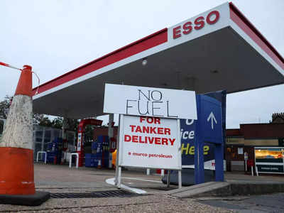 ब्रिटनमध्ये इंधन संकट; अखेर लष्करामार्फत होणार इंधन वितरण