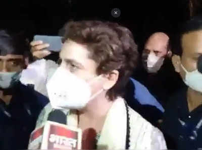 ​VIDEO: हात तर लावून दाखवा, लखीमपूरला जाणाऱ्या प्रियांका गांधींनी पोलिसांना शिकवला कायदा