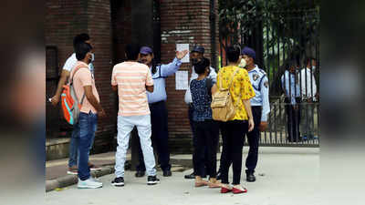 डीयू के जिस कॉलेज में मिले कोर्स, ले लें एडमिशन, बाद में कर सकते हैं शिफ्ट