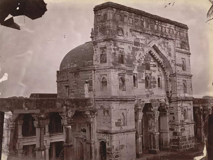 लाल दरवाजा मस्जिद, जौनपुर - Lal Darwaza Masjid, Jaunpur