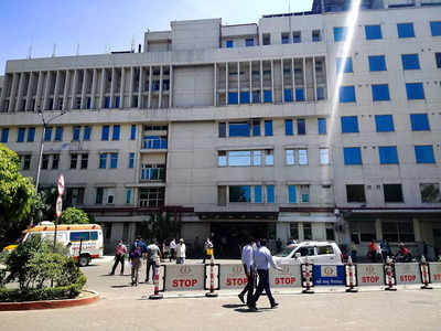 दिल्ली सरकार ने गंगा राम अस्पताल को नोटिस भेजा, EWS सेवा के नियमों के उल्लंघन का आरोप