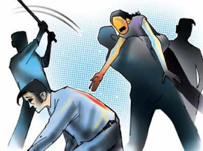 Hamirpur News: असलहे से लैस दबंगों ने घर में धावा बोलकर महिला से की छेड़खानी, विरोध पर पति को मारी गोली