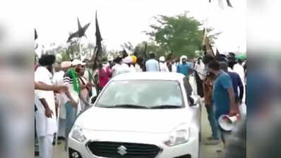 Lakhimpur Kheri: लखीमपुर खीरी हिंसा से पहले का वीडियो आया सामने, अजय मिश्रा टेनी के काफिले को रास्ता दे रहे थे किसान