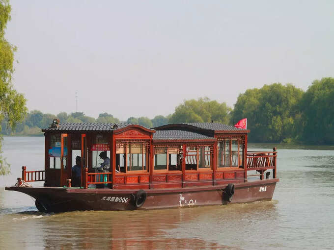 मगरमच्छ और बर्ड वॉच बोट क्रूज - Crocodile and Bird watch Boat Cruise