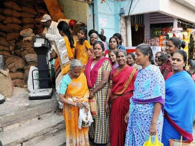 நியாய விலைக் கடைகளுக்கு புது சிக்கல்; குடும்ப அட்டைதாரர்கள் செம ஷாக்!