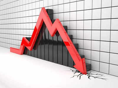 TCS Share Price Fall: हफ्ते के पहले ही दिन 7 फीसदी गिरे टीसीएस के शेयर, जानिए मुनाफे के बावजूद कंपनी का क्यों हुआ बुरा हाल!