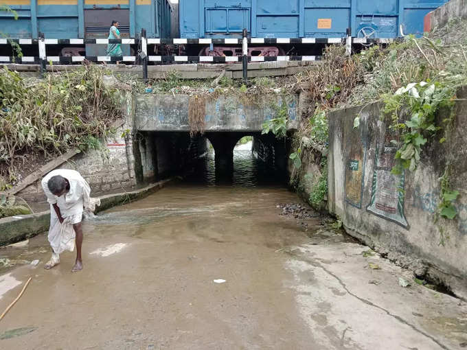 Kesamudram: Railway under Bridge problem