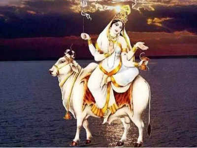 अष्टमी तिथी, अवघे विश्व चैतन्यमय करणारी महागौरी देवी