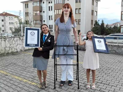 World Tallest Living Woman: मिल गई दुनिया की सबसे लंबी महिला, गिनीज वर्ल्ड रिकॉर्ड्स ने बताई चौंकाने वाली लंबाई