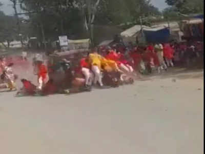 जशपुर में लखीमपुर खीरी जैसी घटना, दुर्गा विसर्जन के लिए जा रहे 16 लोगों को तेज रफ्तार कार ने कुचला