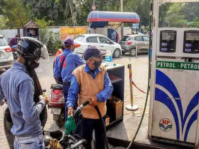 ആവശ്യം പോലെ എല്ലാവർക്കും ഫ്രീയായി പെട്രോള്‍; സഹോദരിക്ക് കുഞ്ഞ് പിറന്നത് ആഘോഷിച്ച് യുവാവ്