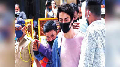 बॉलिवुड में खान राज को चुनौती! आर्यन खान की गिरफ्तारी को फिल्म इंडस्ट्री कैसे देखती है