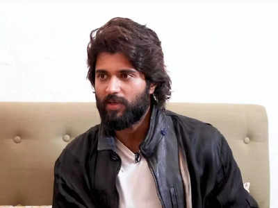 Vijay Devarakonda: ఇంటికొస్తా.. ఏడాది పాటు సినిమా టికెట్స్ ఫ్రీ.. ప్ర‌భాస్‌ను క‌లిపిస్తా.. అభిమానులకు రౌడీ హీరో ప్రామిస్‌లు!