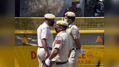Delhi News: दोनों घुटनों में गोली लगी... दिल्ली पुलिस ASI के बेटे की हत्या का आरोपी मुठभेड़ के बाद गिरफ्तार