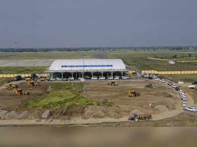 Jewar airport latest news: नोएडा एयरपोर्ट के दूसरे चरण की जमीन अधिग्रहण में रुकावट, किसानों का विरोध