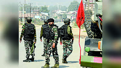 Kashmir పౌరులపై ఆగని హింస.. మరో ఇద్దర్ని పొట్టనబెట్టుకున్న ముష్కరులు 