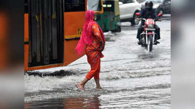 बारिश के बाद दिल्ली के तापमान में गिरावट, प्रदूषण का स्तर भी संतोषजनक रहा
