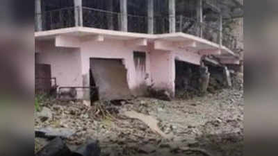 Ramgarh cloudburst News: लगातार बारिश से नैनीताल में तबाही, रामगढ़ में बादल फटा, 10 लोग मलबे में दबे