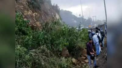 উত্তরাখণ্ডে ধসের জেরে আটকে ১৪ বাঙালি পর্যটক