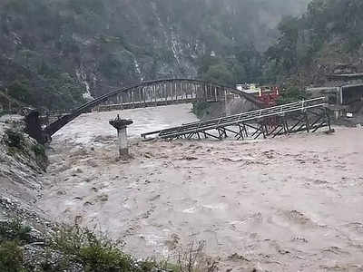 Uttarakhand rain: उत्तराखंड में खौफनाक मंगलवार...नैनीताल से ऋषिकेश तक दिखा तबाही का मंजर, अब तक 30 से ज्यादा मौतें