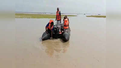 Lakhimpur News: लखीमपुर में बड़ा हादसा, घाघरा नदी में 2 नाव डूबने से 25 लोग लापता, बचाव अभियान जारी