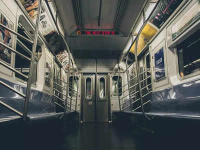 अमेरिका: धावत्या मेट्रो रेल्वेत बलात्कार; प्रवाशांकडून मदतीऐवजी व्हिडिओ रेकोर्डिंग!