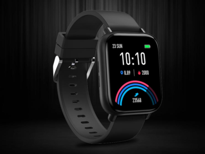 खरेदी करा SpO2 सेंसरसह सुसज्ज  या स्टायलिश  Smartwatch बजेट किमतीत,  पाहा लिस्ट