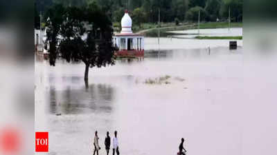 Pilibhit News: बेमौसम बरसात से पीलीभीत में बाढ़ का कहर, सेना ने संभाला मोर्चा