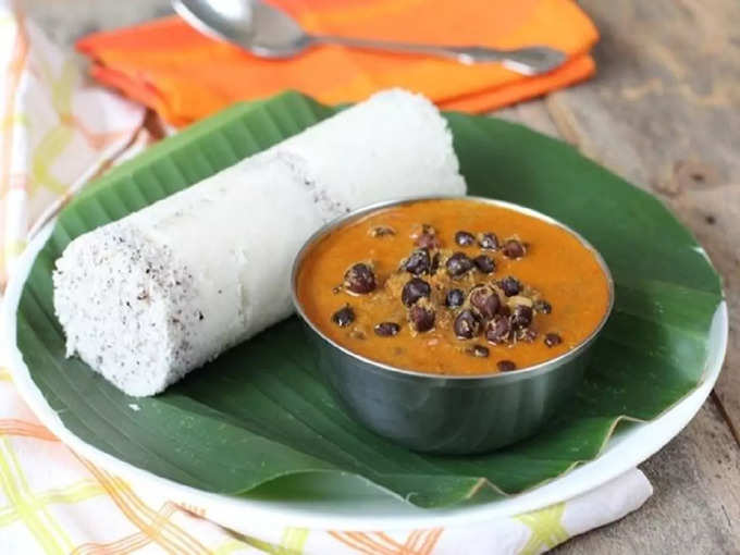 पुट्टू और कडाला करी - Puttu and Kadala Curry in Hindi