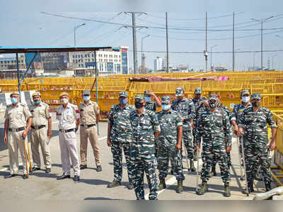 Ghazipur border news: दिन भर चला ड्रामा, किसान और पुलिस एक दूसरे के पाले में फेंकते रहे गेंद... नहीं खुला रास्ता, गाजीपुर बॉर्डर से दिल्ली आना-जाना अभी मुश्किल