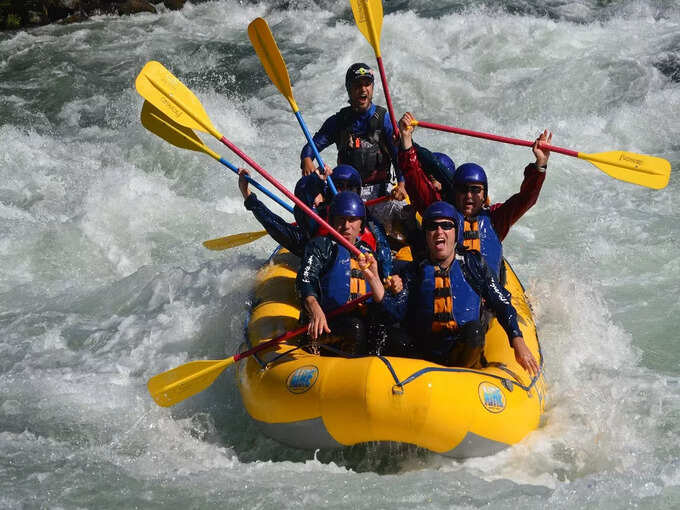 ऋषिकेश में रिवर राफ्टिंग - River Rafting in Rishikesh in Hindi