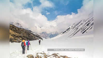 lamkhaga pass trekking : लिमखागा पासवर ट्रेकिंगला गेलेल्या १७ पैकी ११ गिर्यारोहकांचा मृत्यू, २ अद्याप बेपत्ता