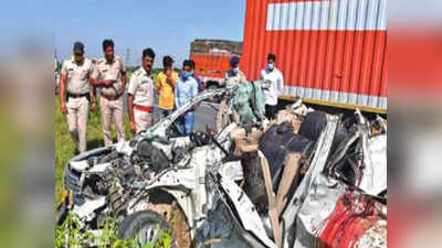 Jhajjar News: लाशों को क्रेन से निकालना पड़ा... झज्जर में KMP एक्सप्रेसवे पर हादसे में एक ही परिवार के 8 लोगों समेत 9 मौतें