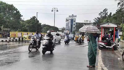 ஆற்றில் யாரும் இறங்காதீங்க; வனத்துறை திடீர் எச்சரிக்கை!