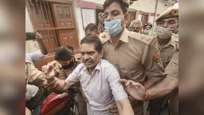 Amitabh Thakur news: आत्मदाह के लिए उकसाने मामले में पूर्व आईपीएस अमिताभ ठाकुर के खिलाफ कोर्ट में चार्जशीट