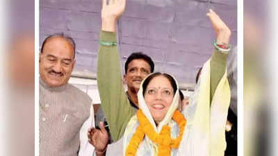 Himachal Pradesh: जयराम ठाकुर और वीरभद्र सिंह के परिवार का राजनीतिक भविष्य तय करेगा मंडी लोकसभा उपचुनाव