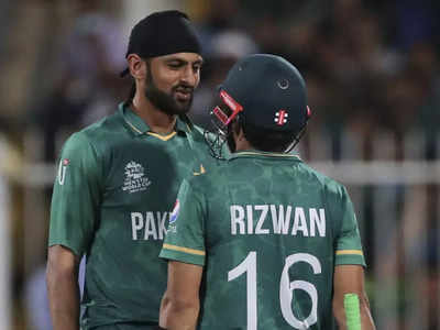 PAK vs NZ T20 Highlights: न्यूजीलैंड को 5 विकेट से हरा पाकिस्तान टॉप पर, शोएब मलिक और रऊफ रहे जीत के हीरो