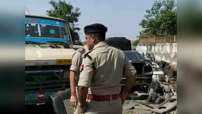 Ghaziabad Crime News: गाजियाबाद में चोरी की गाड़ियां काटने वाले बड़े गैंग का पर्दाफाश, 75 गाड़ियां बरामद