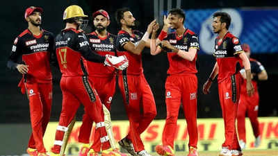 IPl 2022: ஆர்சிபி தக்கவைக்கப் போகும் 3 வீரர்கள்…நம்பிக்கை நட்சத்திரத்திற்கு ‘நோ’?