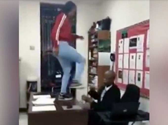 Shameful Viral Video United States Calhoun County High School Student Beats Teacher