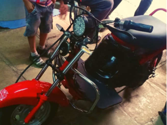 60 Year Old Differently Abled Surat Man Makes E-Bike From Electronic Waste