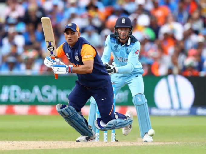 Ind Vs Eng: Fans Fight Over MS Dhoni Performance Viral Twitter Memes